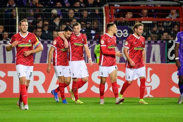 瑞士造点前疑似越位未给划线图，FIFA称为技术故障且并不越位